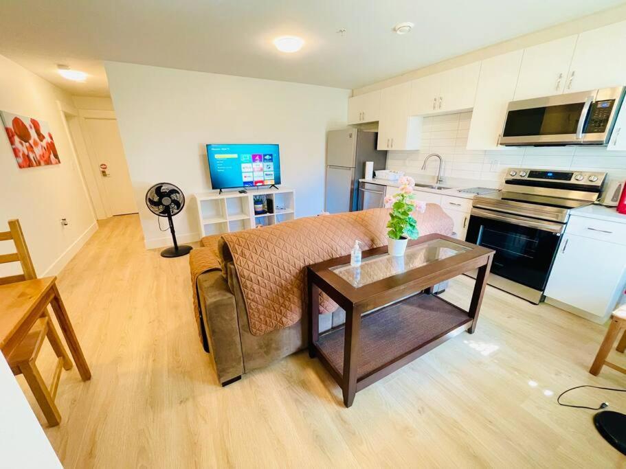 New 2Br Garden Suite,2Bath,Ac,Ev,Parkin,Wifi,Netfl Port Coquitlam Esterno foto