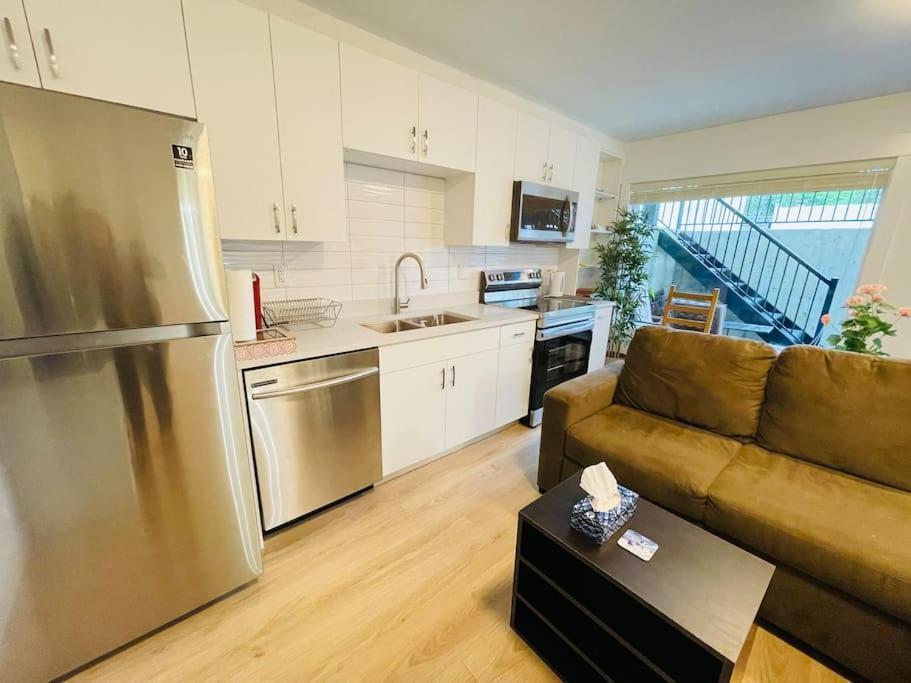 New 2Br Garden Suite,2Bath,Ac,Ev,Parkin,Wifi,Netfl Port Coquitlam Esterno foto